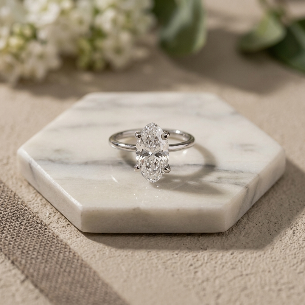 Skinny Oval Classic Set Solitaire