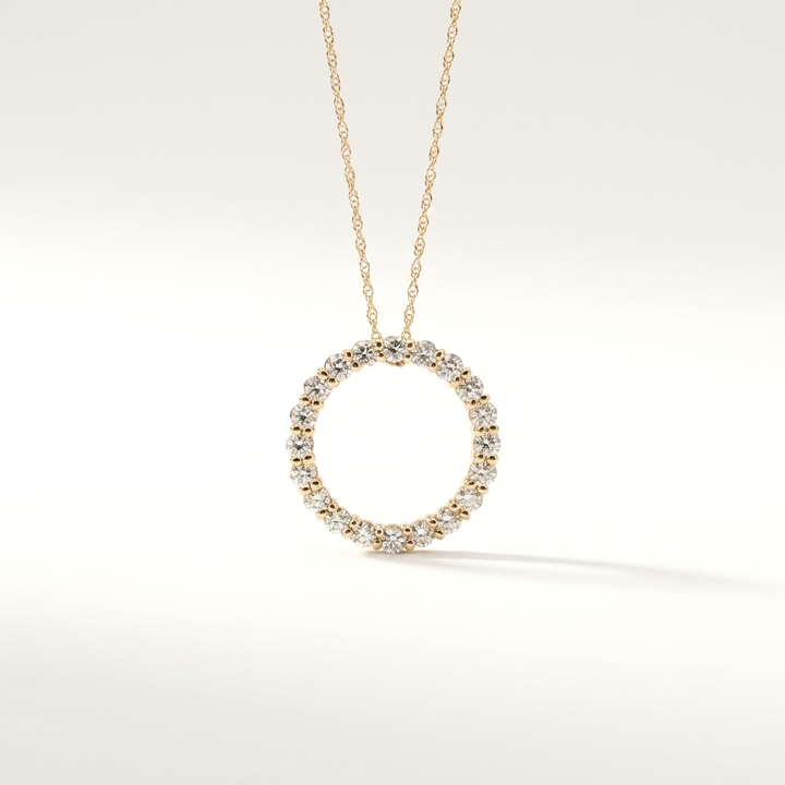 1.00ctw Diamond Circle Gold Pendant