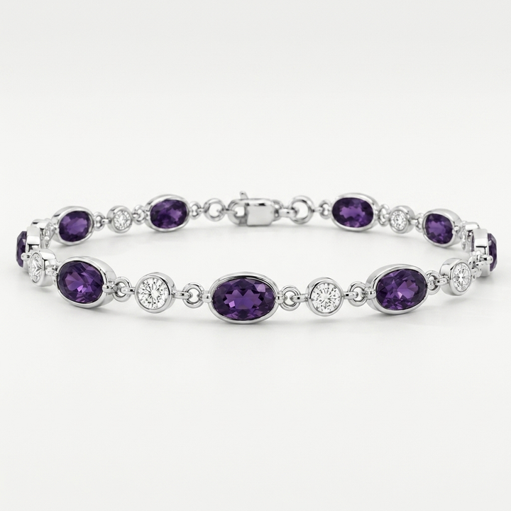 Luxurious 6.80ctw amethyst and diamond bracelet in white gold, a dazzling statement of luxury and refinement