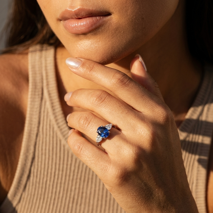 4.80ctw Oval Sapphire Gemstone & Lab Grown Diamond Ring