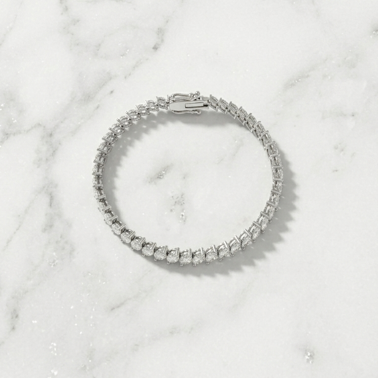 7.90ctw Marquise Diamond 14kt White Gold Bracelet