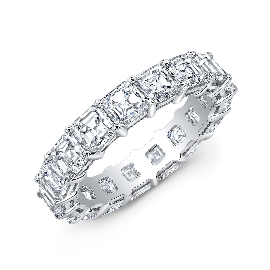 Sophisticated eternity band featuring Asscher-cut diamonds in a shared prong setting, creating a seamless row of brilliance with vintage-inspired elegance.