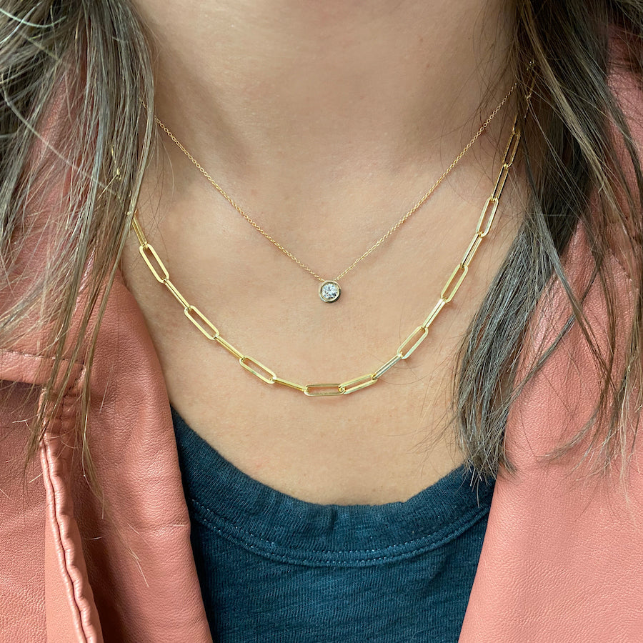 Modern paper clip necklace in 14kt yellow gold, featuring a sleek and stylish 20-inch link design for a contemporary yet timeless look.Modern paper clip necklace in 14kt yellow gold, featuring a sleek and stylish 20-inch link design for a contemporary yet timeless look."